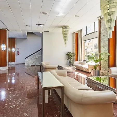 Beferent Riscal 2 Centro Apartment *